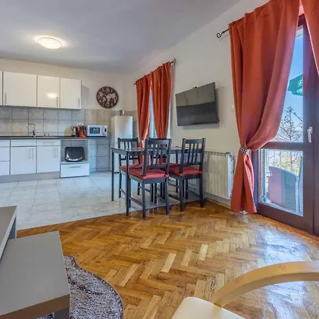 In 46009 Apartment *