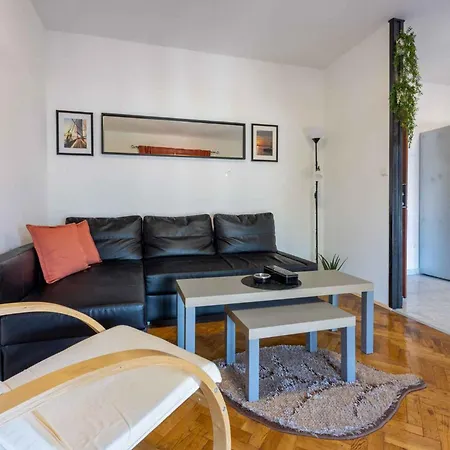 In 46009 Apartment *
