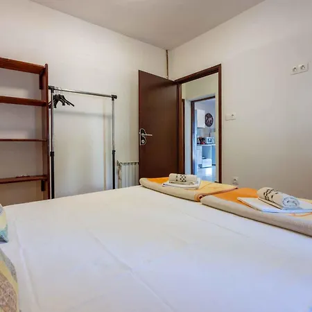 In 46009 Apartment Selce